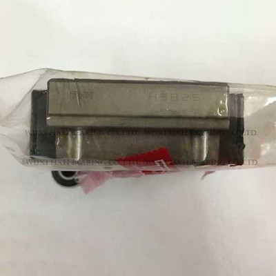 带法兰的 HSR25 – THK 直线运动导轨